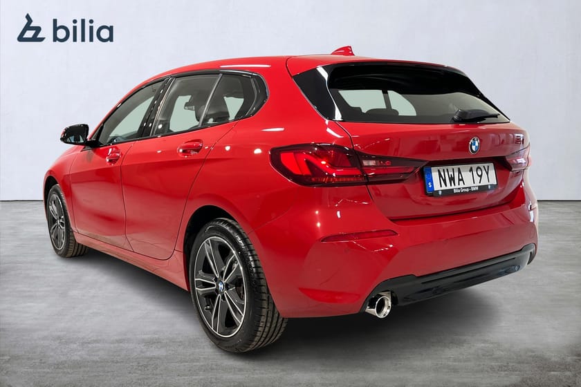 Bild 3 av BMW 118i Sport line/ PDC fram & bak/ Nav