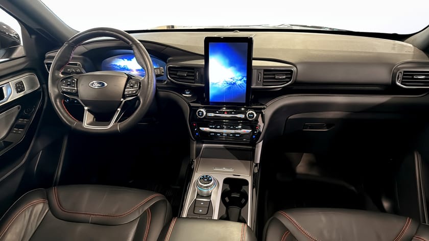 Bild 4 av Ford Explorer Plug-In Hybrid ST-Line Panorama AWD