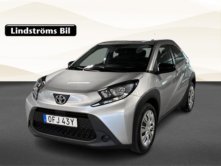 Bild 1 av Toyota Aygo X 1.0 Play Sommar/Vinterhjul Leasing