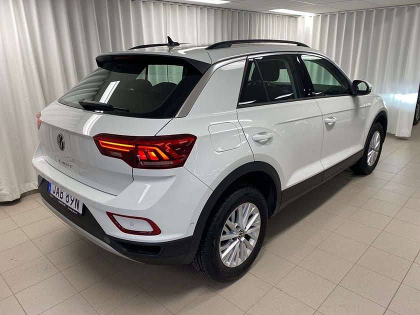 Bild 2 av Volkswagen T-Roc 1,0 TSI 110 6 vxl