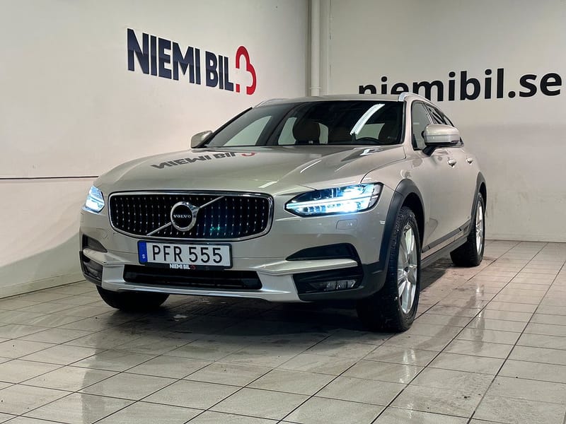 Volvo V90 Cross Country