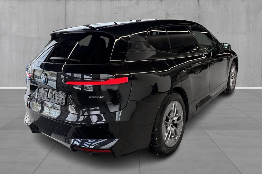 Bilde 3 av BMW iX xDrive40 Fullycharged, massasje, lazer, Harman/Kardon