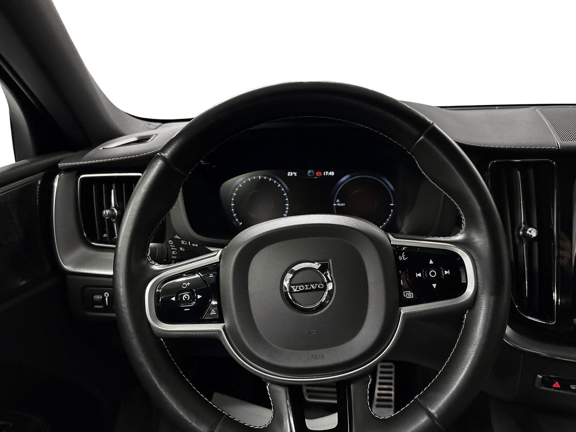 Volvo XC60 2021 - miniatyr 8