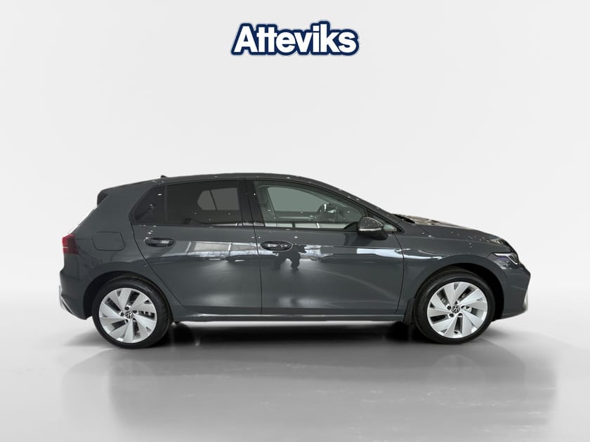 Bild 2 av Volkswagen Golf LIFE 1.5 ETSI 150hk *Keyless/Backkamera*