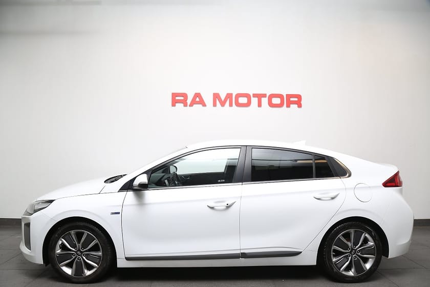 Bild 2 av Hyundai Ioniq Hybrid 1,6 GDI 141hk Premium Plus Eco Aut