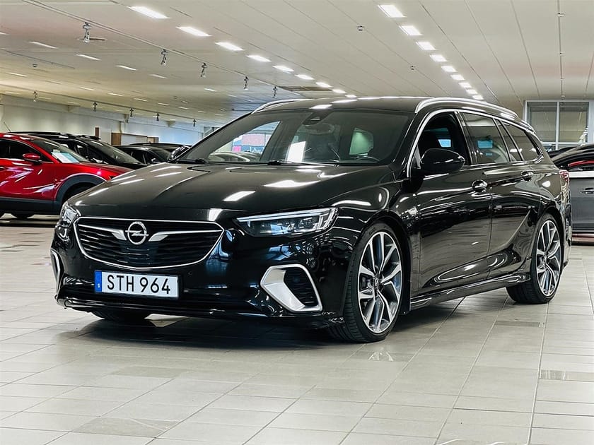 Bild 1 av Opel Insignia Sports Tourer ST GSI 2.0D 4X4 Aut 209hk *Värmare/Drag*