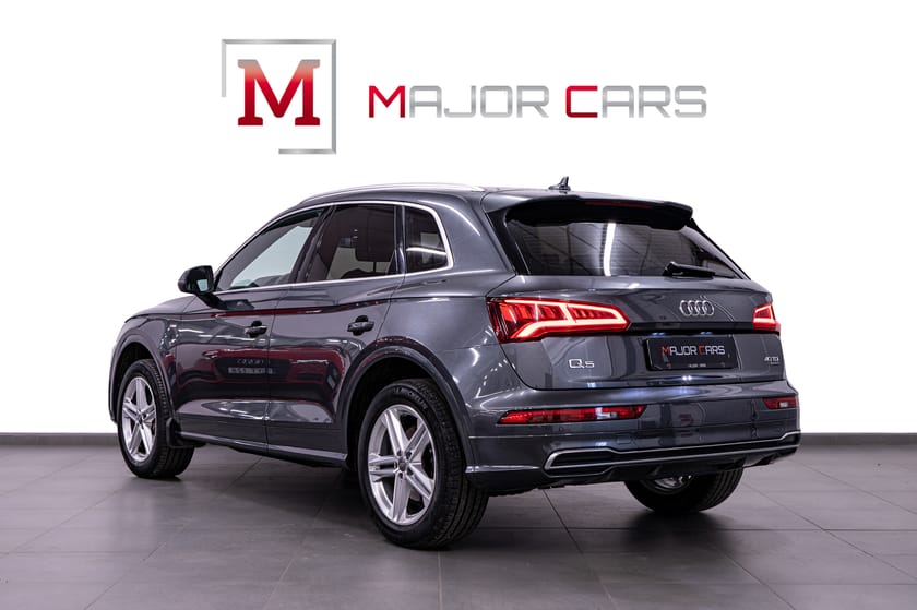 Bild 4 av Audi Q5 40 TDI quattro S-Line Cockpit Matrix Evolutionspkt Drag Värm