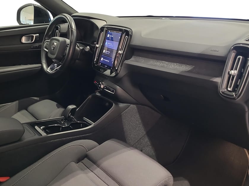 Bild 4 av Volvo XC40 Recharge Single Motor Plus Edition - Elstol, Dragkrok, Navigation