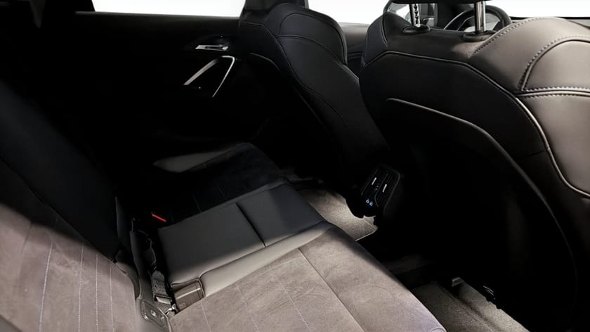 Bild 5 av BMW iX1 eDrive20 M-Sport Adaptiv Farth Komfortöppning Drag