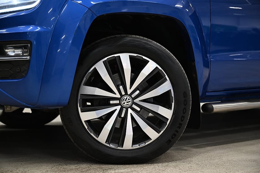 Bild 2 av Volkswagen Amarok 2.9t V6 225HK Automat|Aventura|Kåpa|Drag|Värmare|Moms|SeUtr!