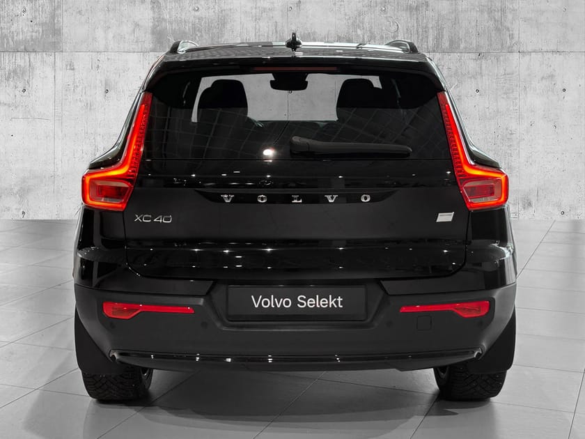 Bilde 4 av Volvo XC40 Recharge Single Motor 2023 Ultimate FWD | Skinn | 360 | H&K | 20" |