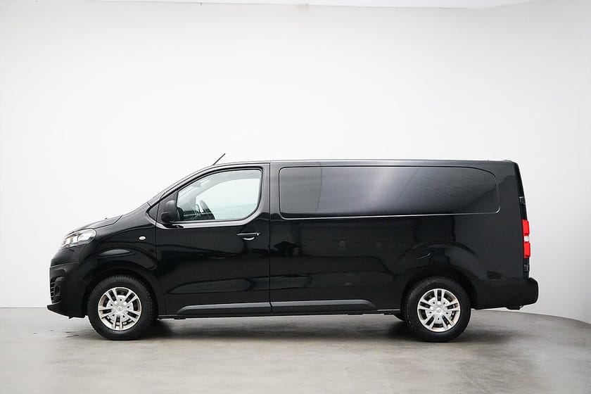 Bild 3 av Opel Vivaro Skåpbil IP 2.0 / 122hk / Drag / Moms / L3 / CarPlay