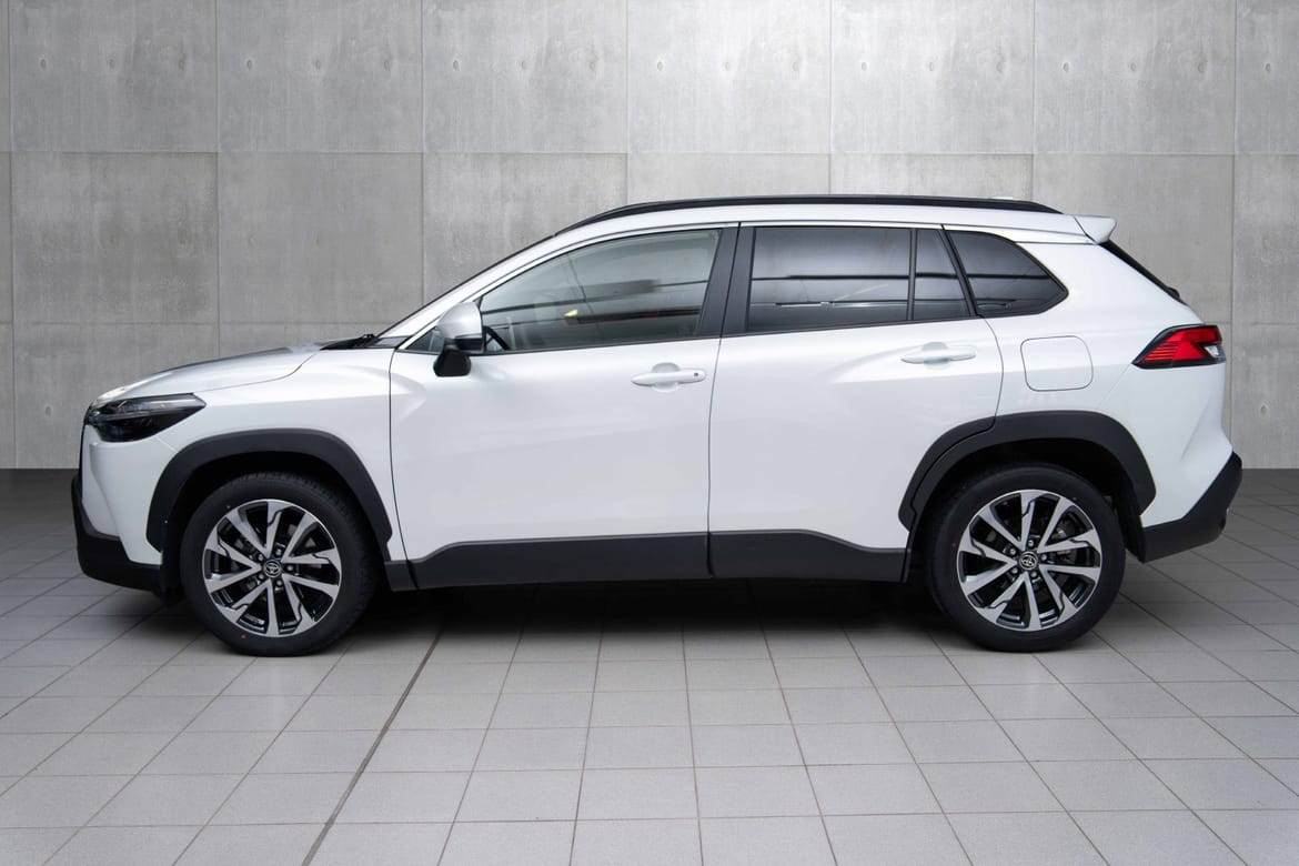 Toyota Corolla Cross Hybrid AWD-i e-CVT, 197hp, 2024