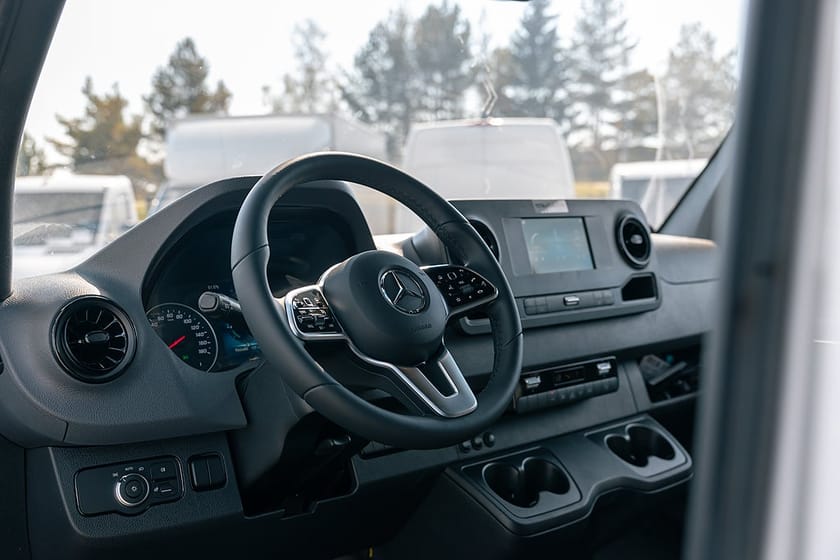 Bild 4 av Mercedes-Benz eSprinter 420 Chassi 81 kWh (Lagerbil) 18 kubik skåp