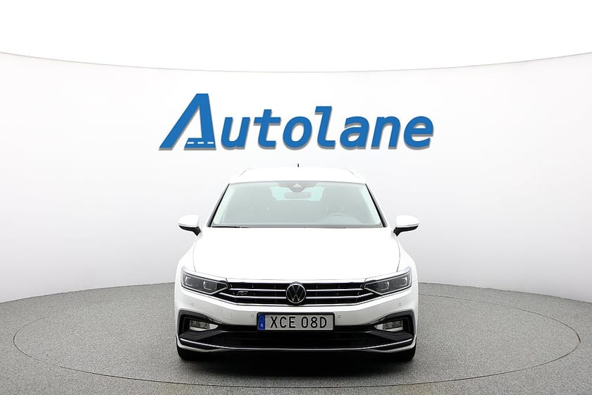 Bild 3 av Volkswagen Passat Sportscombi 2.0TDI 4M R-Line, Drag, Värmare, IQ.Light,Cockpit 200hk