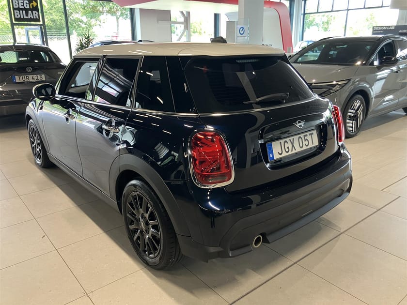 Bild 3 av MINI Cooper 5dr Experience Navi Keyless Kamera LED Sportstolar Connected