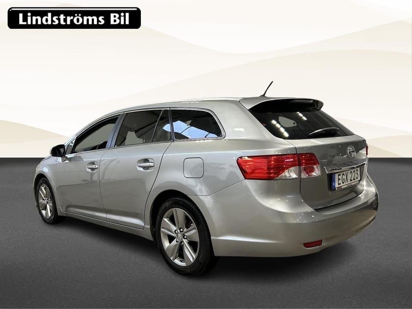 Bild 4 av Toyota Avensis Kombi 2.0D MAN EDITION 50 Vinterhjul
