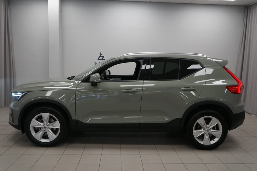 Bild 2 av Volvo XC40 B4 FWD Bensin Core SE II