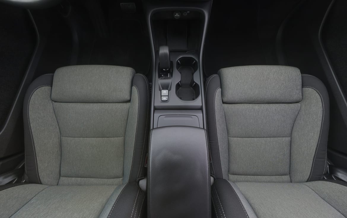 Volvo XC40 2024 - miniatyr 9