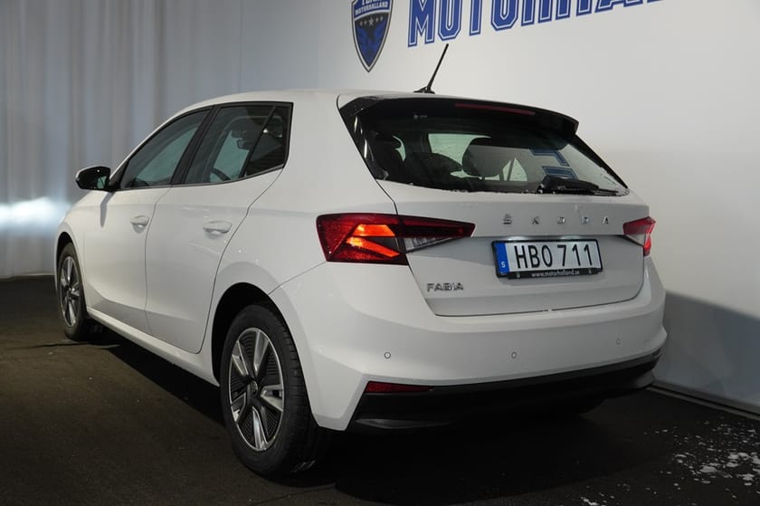 Bild 3 av Škoda Fabia STYLE 1,0 TSI - AUTOMAT / CARPLAY / SENSOR