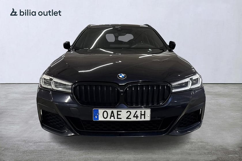Bild 4 av BMW 530e Touring M Sport / 360°kamera / H/K / HUD / Navi