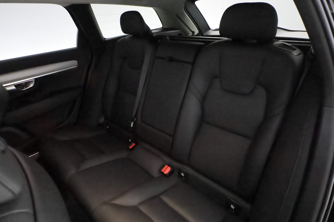 Volvo V90 2023 - miniatyr 18