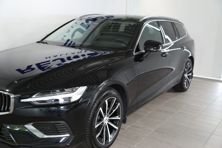 Bild 4 av Volvo V60 T6 Plus Bright Edition |Drag |Kamera |Läder |Elstol |Mörkton