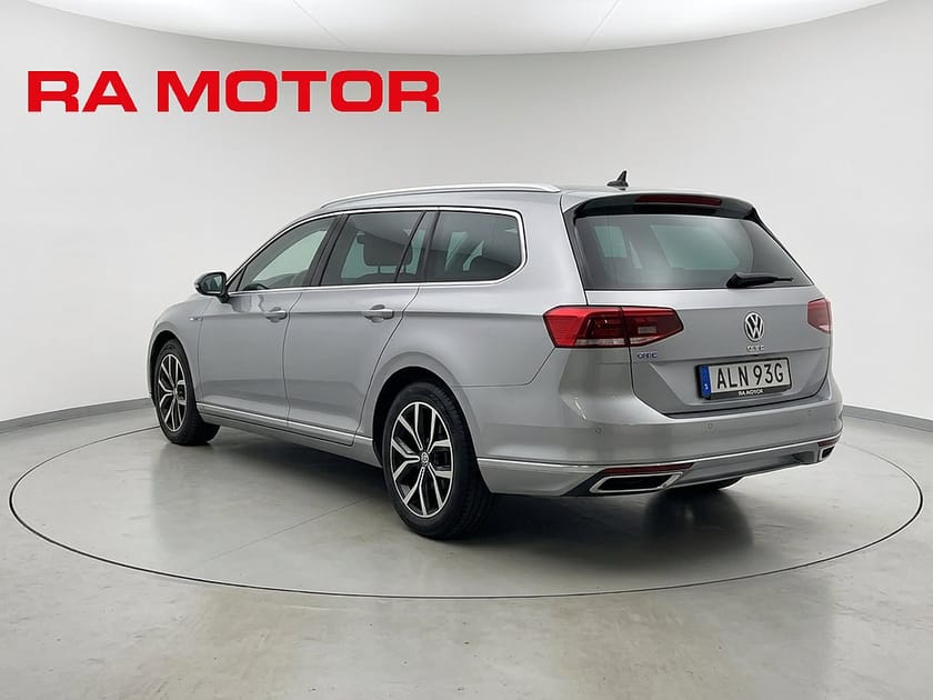 Bild 4 av Volkswagen Passat Sportscombi GTE SC  218hk | Värmare | Apple Carplay | SoH 100% |