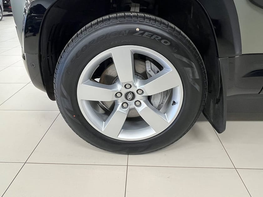 Bild 3 av Land Rover Defender 110 D300 MHEV X-Dynamic HSE / Explorer Pack / Momsbil!
