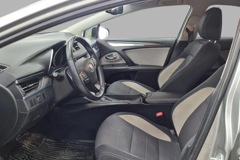 Bilde 4 av Toyota Avensis Stasjonsvogn Touring Sports 1,8 Aut. Active - LED - Hengerfeste
