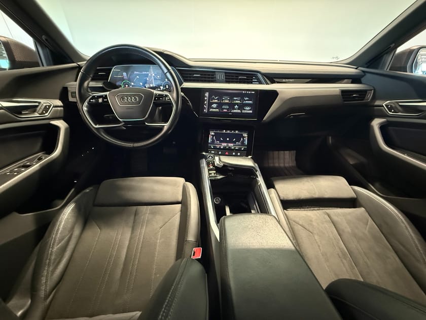 Bilde 5 av Audi e-tron 55 quattro Advanced Sport ACC/Krok/360-kam/Delskinn/El.sete