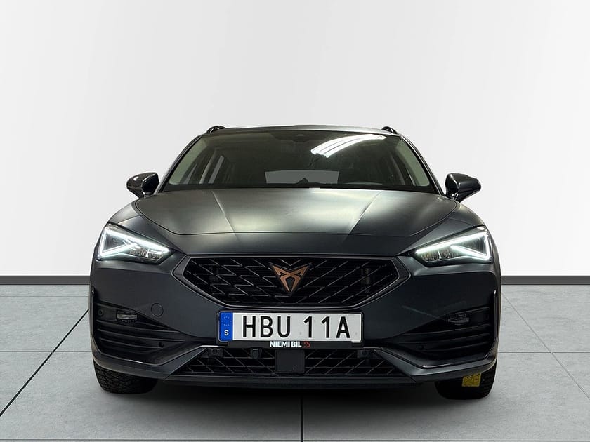 Bild 2 av CUPRA Leon Sportstourer ST 1.5 MOMS Drag Mvärme Rattvärme Kamera S&V-däck