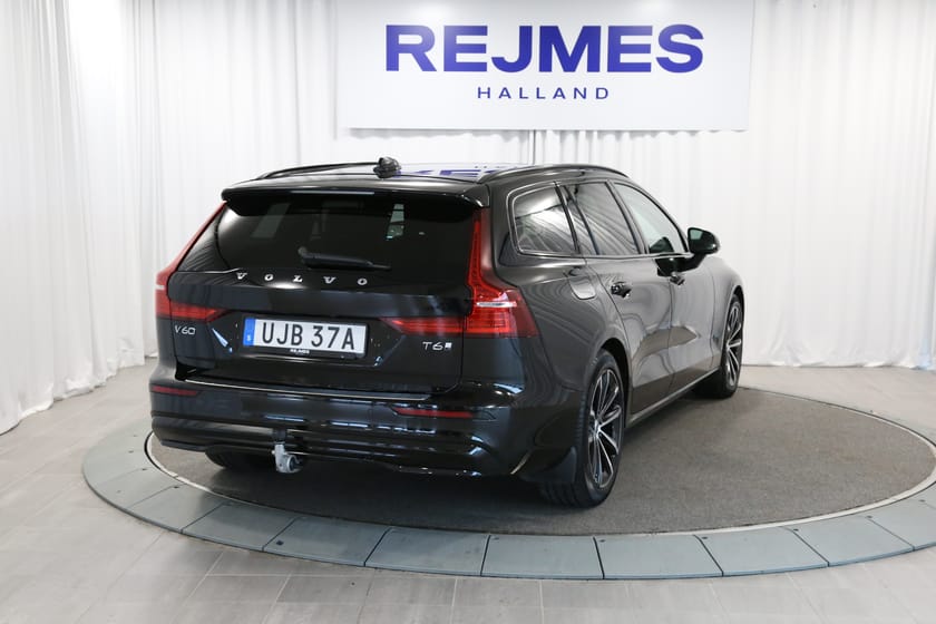 Bild 5 av Volvo V60 T6 Plus Dark Edition | Drag | Kamera | Läder | Elstol |