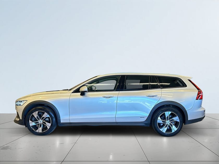 Bild 4 av Volvo V60 Cross Country D4 AWD Geartronic Advanced Ed Drag/MoK-värm/Kamera/Navi