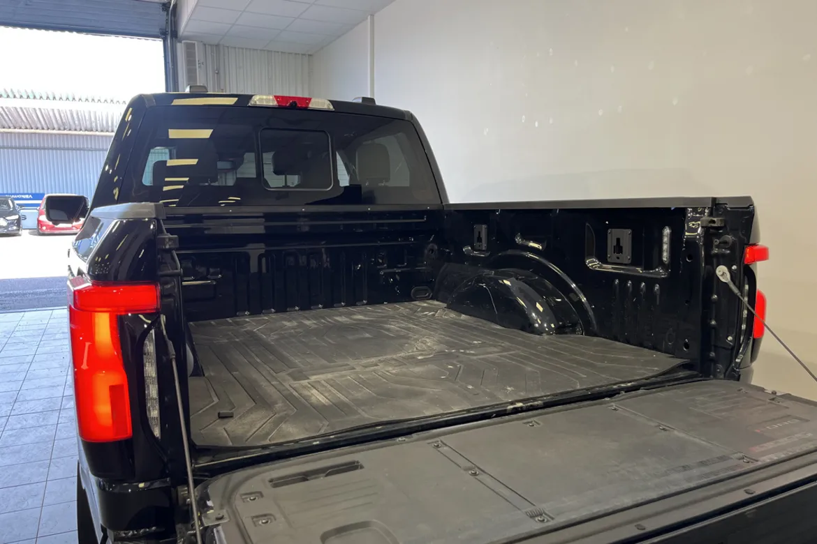 Ford F-150 Lightning Extended Range