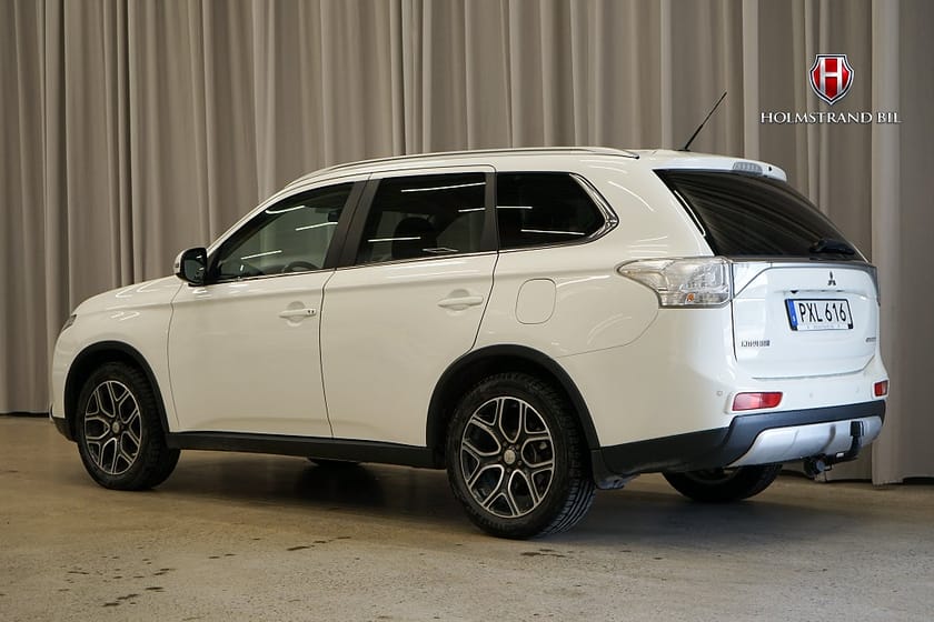 Bild 4 av Mitsubishi Outlander 2.2 Di-D 4WD Business 7-sits Drag Värmare Kamera Läder