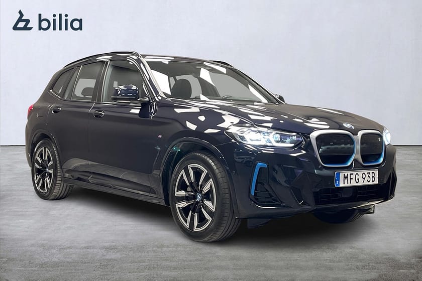Bild 1 av BMW iX3 M Sport /  Panorama / 19" Alu / Drag / Sportstol