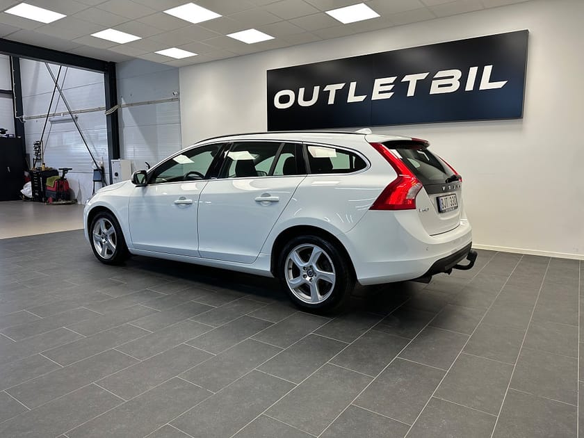 Bild 4 av Volvo V60 D3 Momentum Värmare Xenon Drag