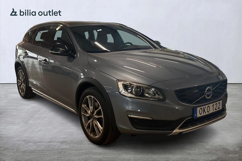 Bild 4 av Volvo V60 Cross Country D4 AWD Summum Navi / Drag / VOC / Rattvärme