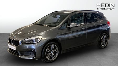 BMW 225xe Active Tourer Sportline Rattvärme Backkamera Adaptiva LED Head-up display