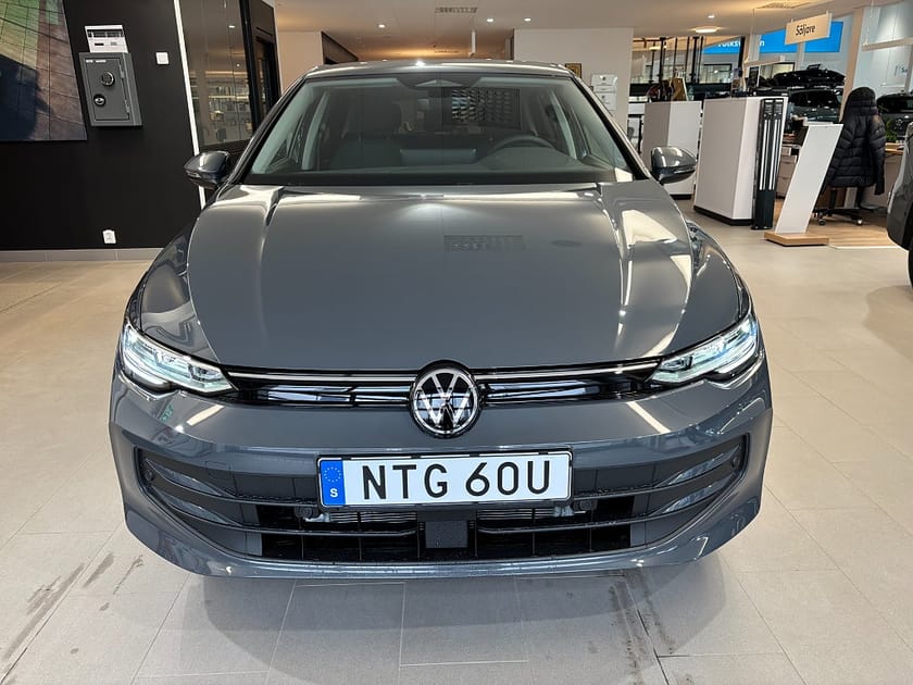 Bild 2 av Volkswagen Golf Privatleasing Life Edition *3 395kr/mån*