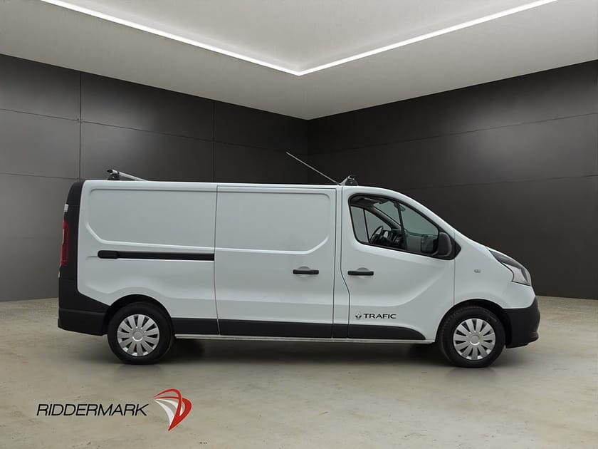 Bild 2 av Renault Trafic Skåpbil L2 1.6dCi Dragkrok Bluetooth 3-Sits Takräcke
