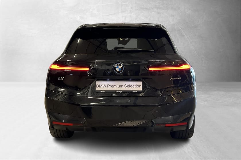 Bilde 3 av BMW iX xDrive40 XDrive40,Fully Charged,Pano,H&K,Sportspk.,22"