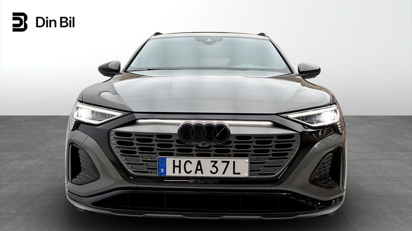 Bild 4 av Audi Q8 55 e-tron quattro S-Line Edition Läder S-Sportsäten Drag