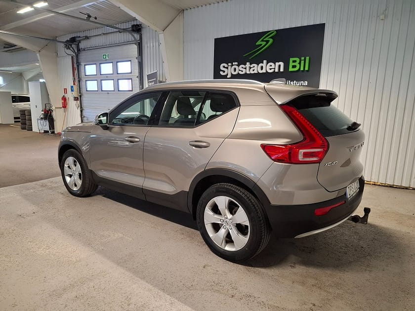 Bild 5 av Volvo XC40 B4 Geartronic Mom Adv SE Digitala Mätare Värmare Drag
