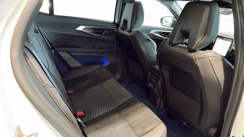 Bild 5 av Renault Rafale E-Tech 4x4 ESPRIT ALPINE EDITION 300 PHEV *DEMOBIL*