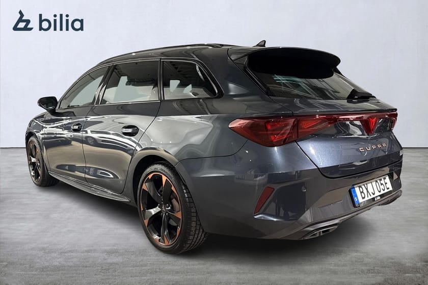 Bild 2 av CUPRA Leon Sportstourer 1.5 eTSI DSG 150hk Backkamera Dragkrok