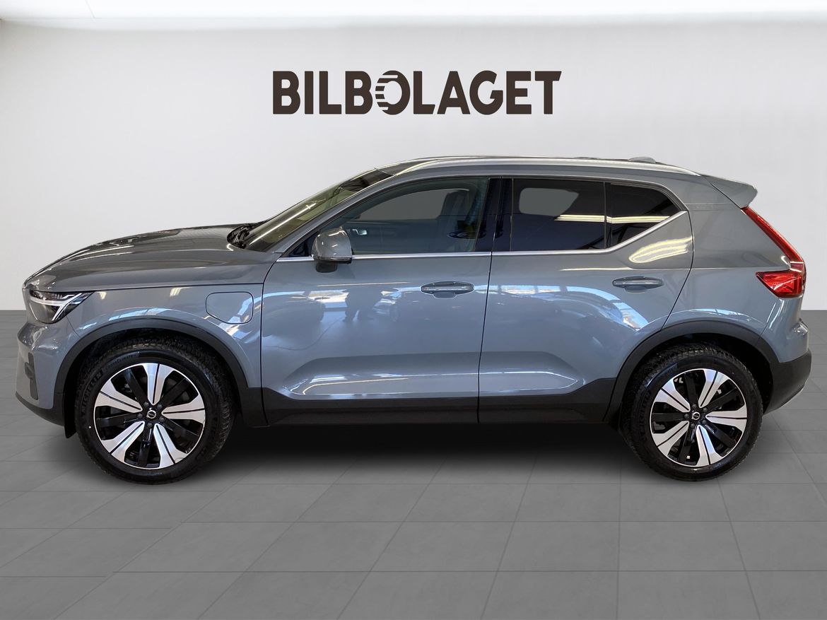 Volvo XC40 2023 - miniatyr 2