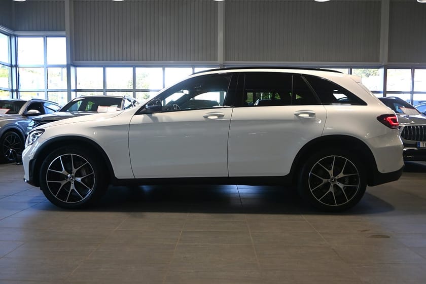 Bild 2 av Mercedes-Benz GLC 220 d 4MATIC 4M AMG Night Plus Drag Distronic