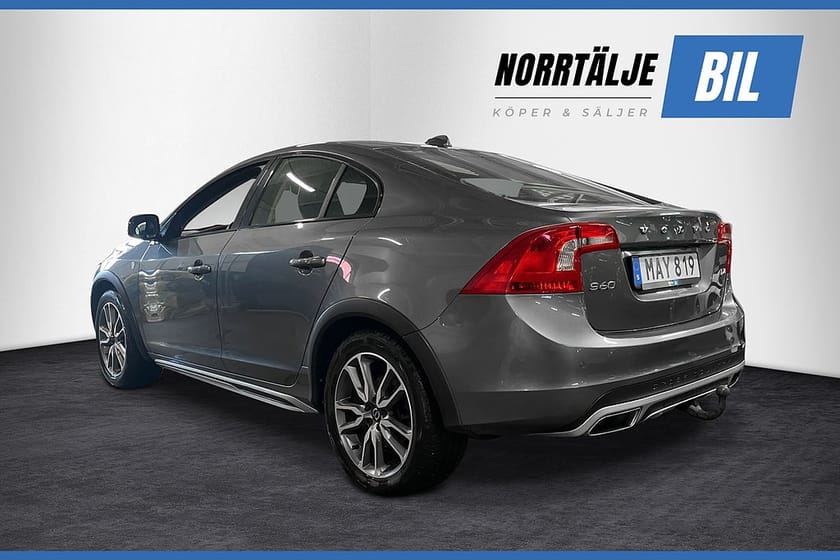 Bild 5 av Volvo S60 Cross Country D4 190 HK AUT SUMMUM DRAG D-VÄRM TAKLUCKA K-REM BYTT